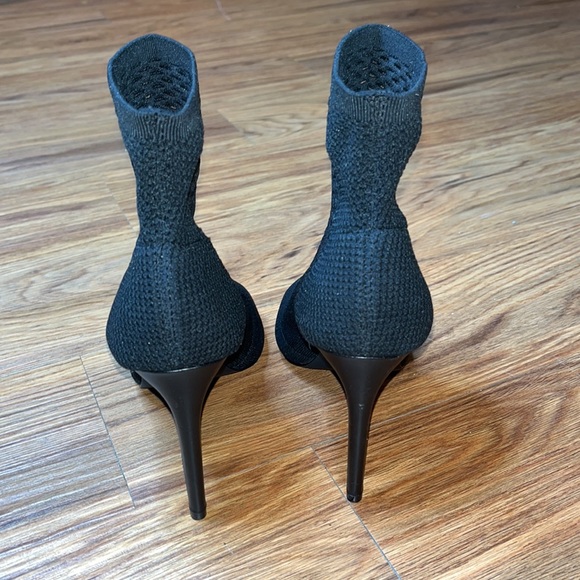 Charles by Charles David Black Knit Peep Toe Heels size 9.5 - Picture 4 of 7